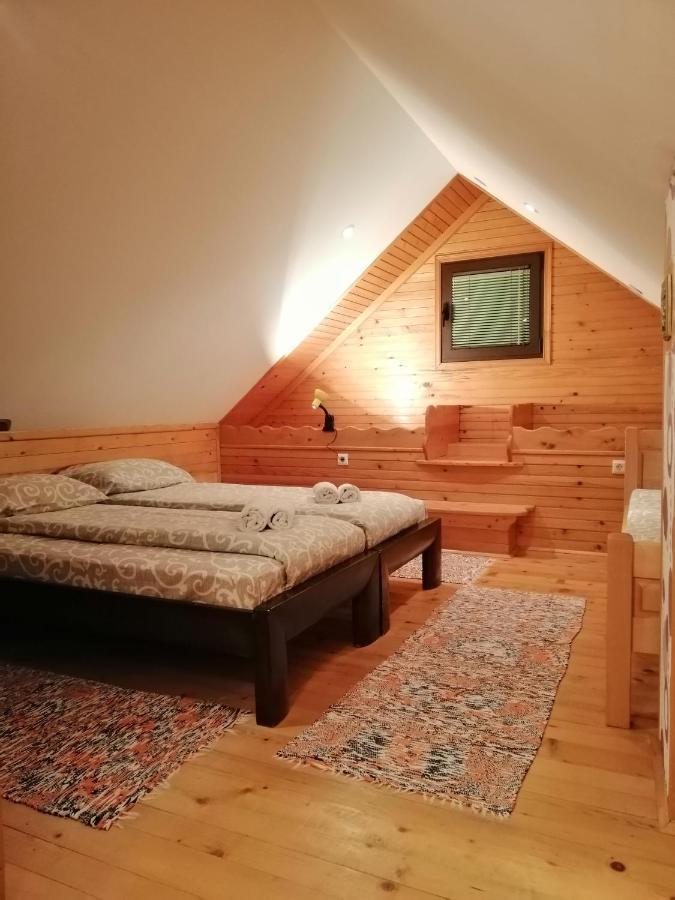 Nikitovic Apartment