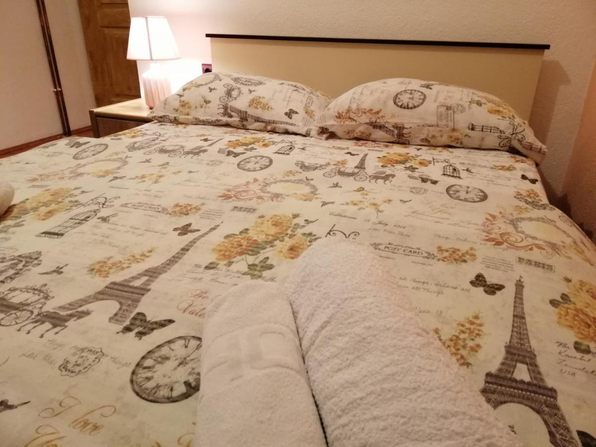Nikitovic Apartment